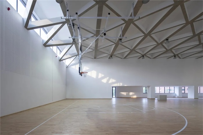 徐汇中学华发路南校区大舍建筑